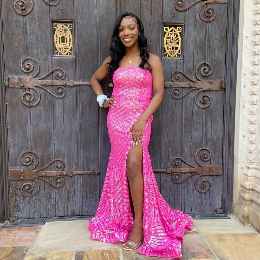 Pink Jovani Dress: Size 4 (worn once)